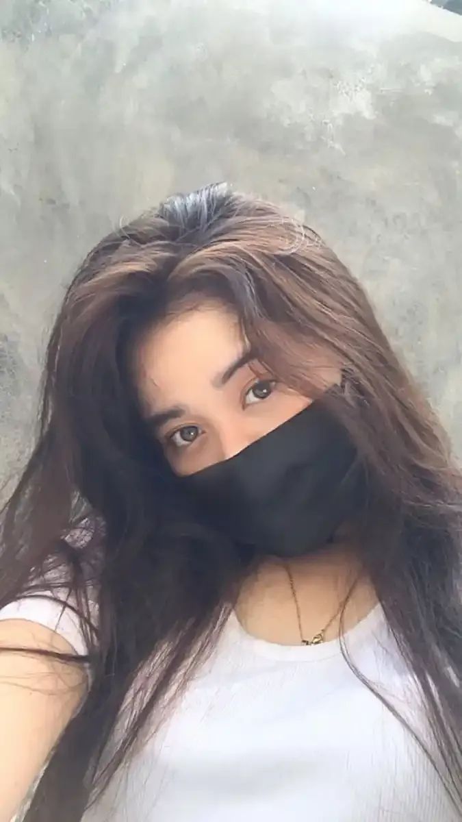 anime-girl-with-mask