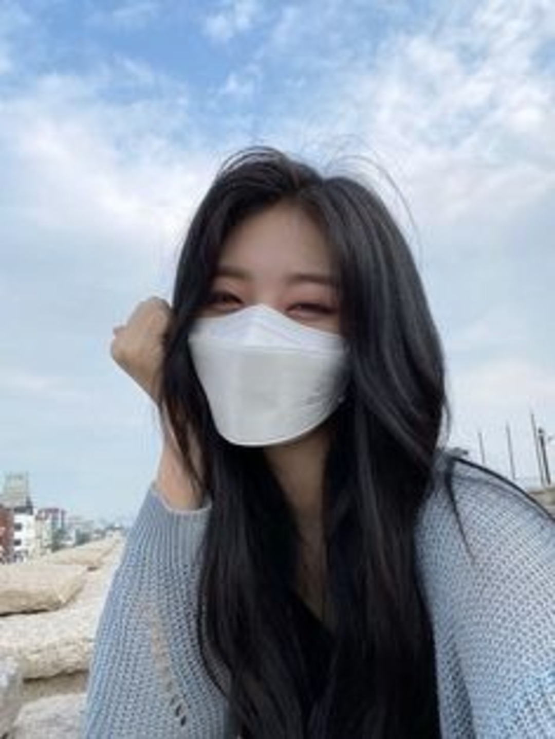 attitude-cartoon-girl-dpz-with-mask (2)