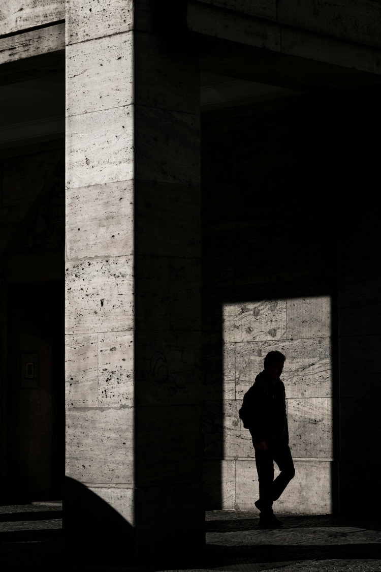 cute-shadow-girl (3)