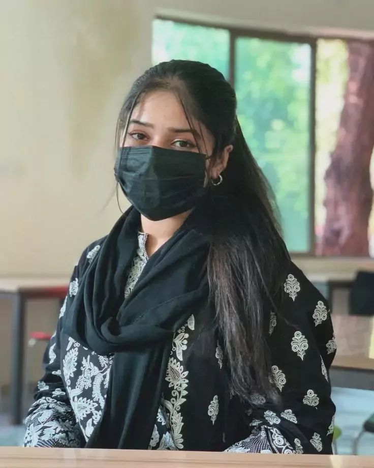 dark-aesthetic-anime-girl-mask