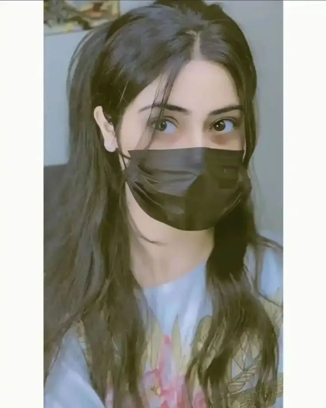 hidden-face-mask-girl-pic