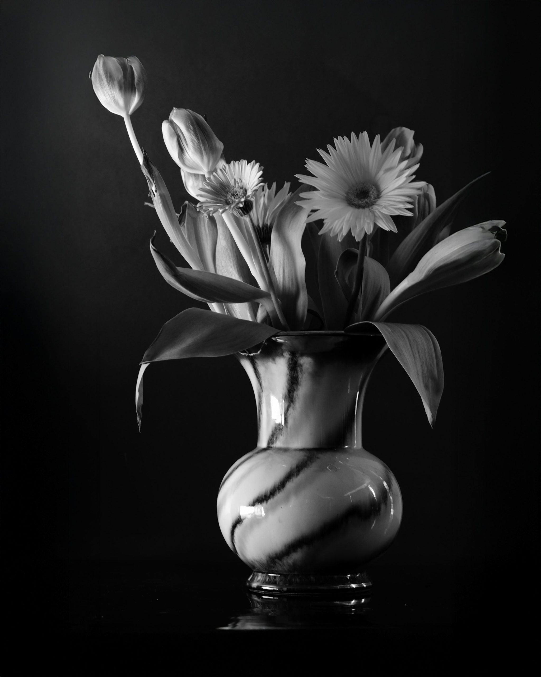 image-black-and-white