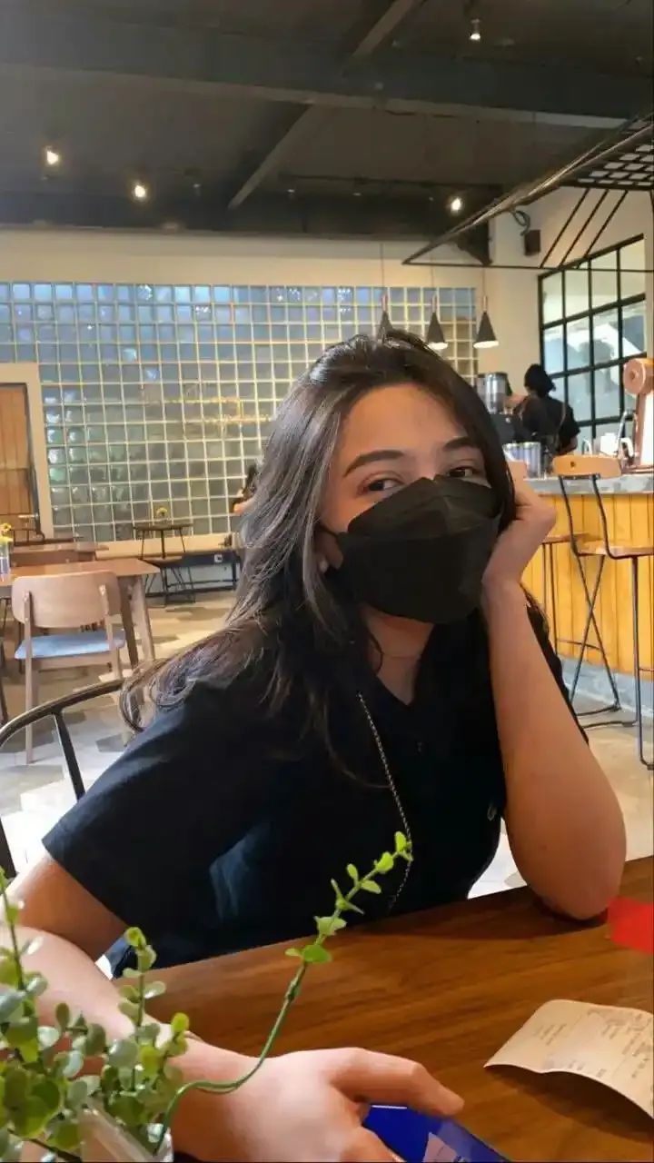 mask-girl-wallpaper (2)